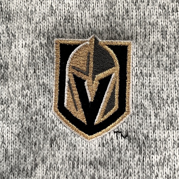 Antiqua Vegas Golden Knights Fortune Half Zip Sweatshirt - Picture 3 of 14